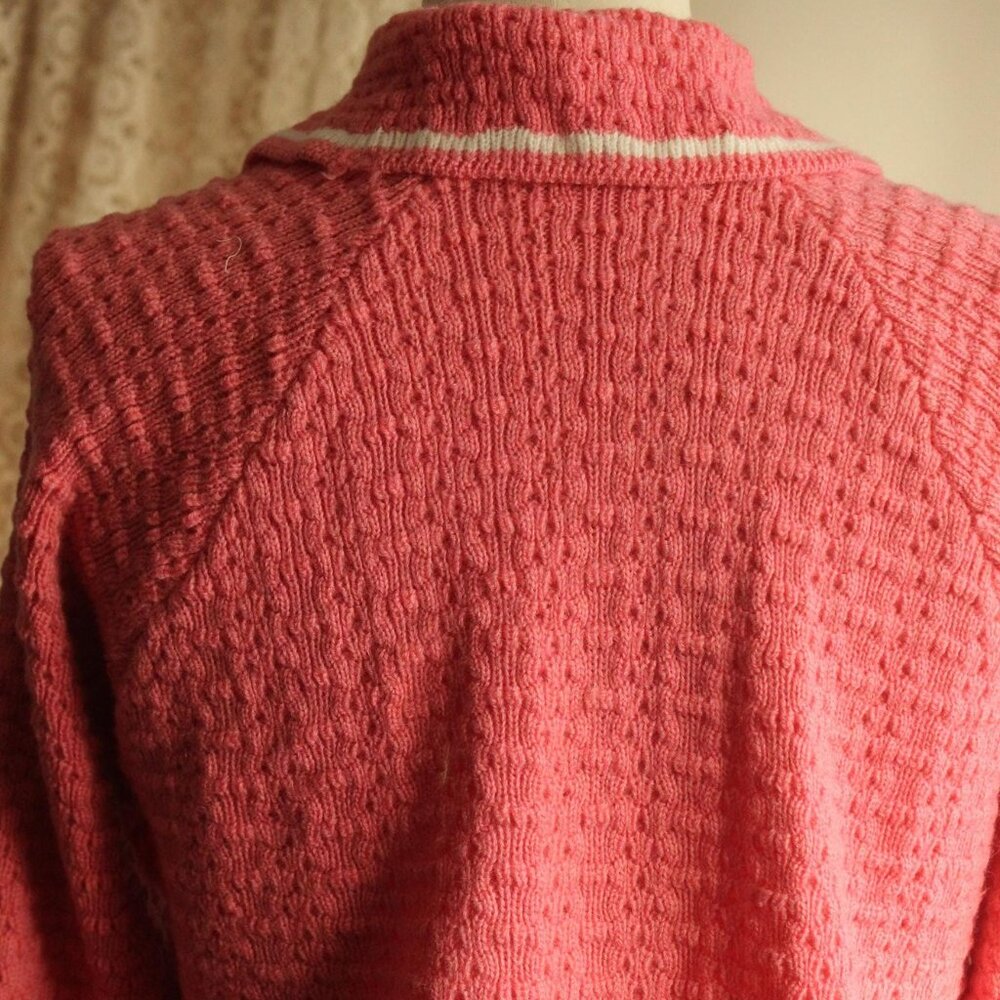 Vintage 1950s 1960s Sweater, Handknit Pink Cardigan with Collar - Picture 11 of 12